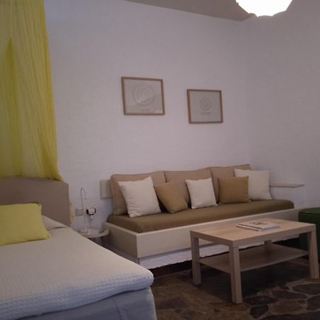Villa Georgia Apartments & Suites คาลามากี ห้อง รูปภาพ