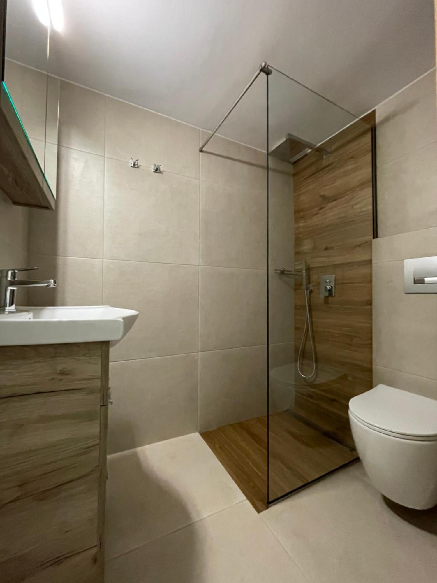 Villa Georgia Apartments & Suites คาลามากี ห้อง รูปภาพ