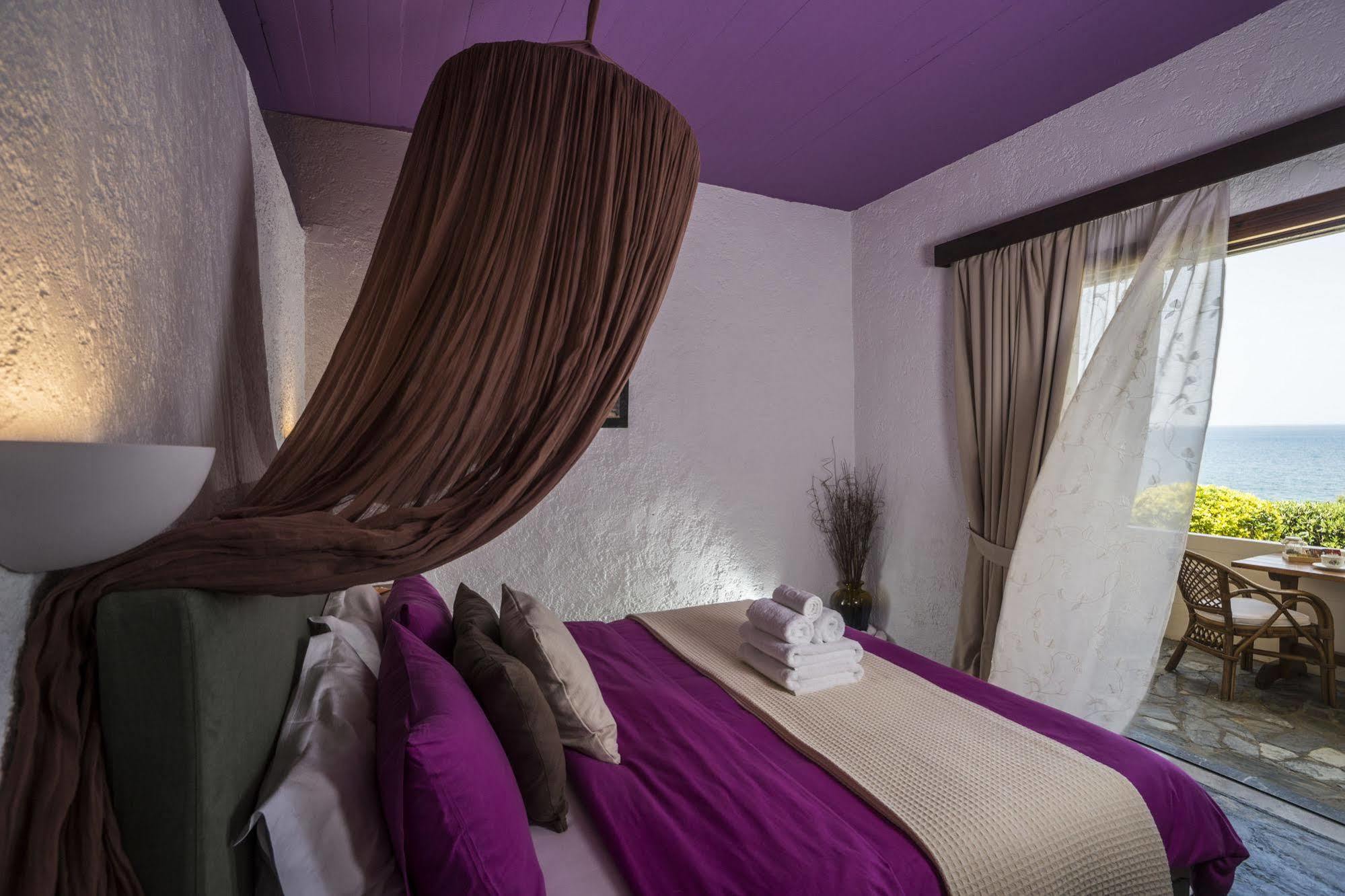 Villa Georgia Apartments & Suites คาลามากี ภายนอก รูปภาพ